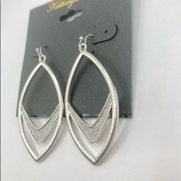 New Women’s Katheryn Kent Silver Sparkle Enamel Tear Drop Earrings - Picture 2 of 4